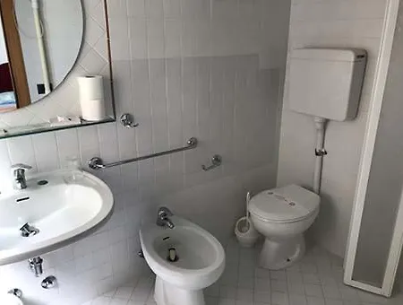L&v Szálloda Rimini