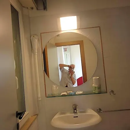 Hotel L&v 3*