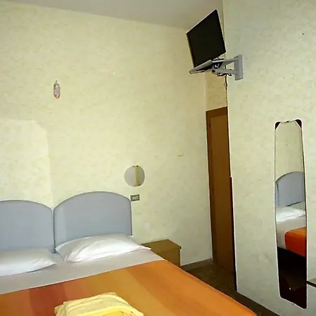 Hotel L&v 3*