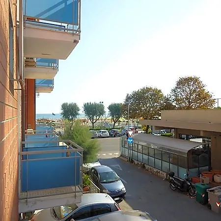 L&v 3* Rimini